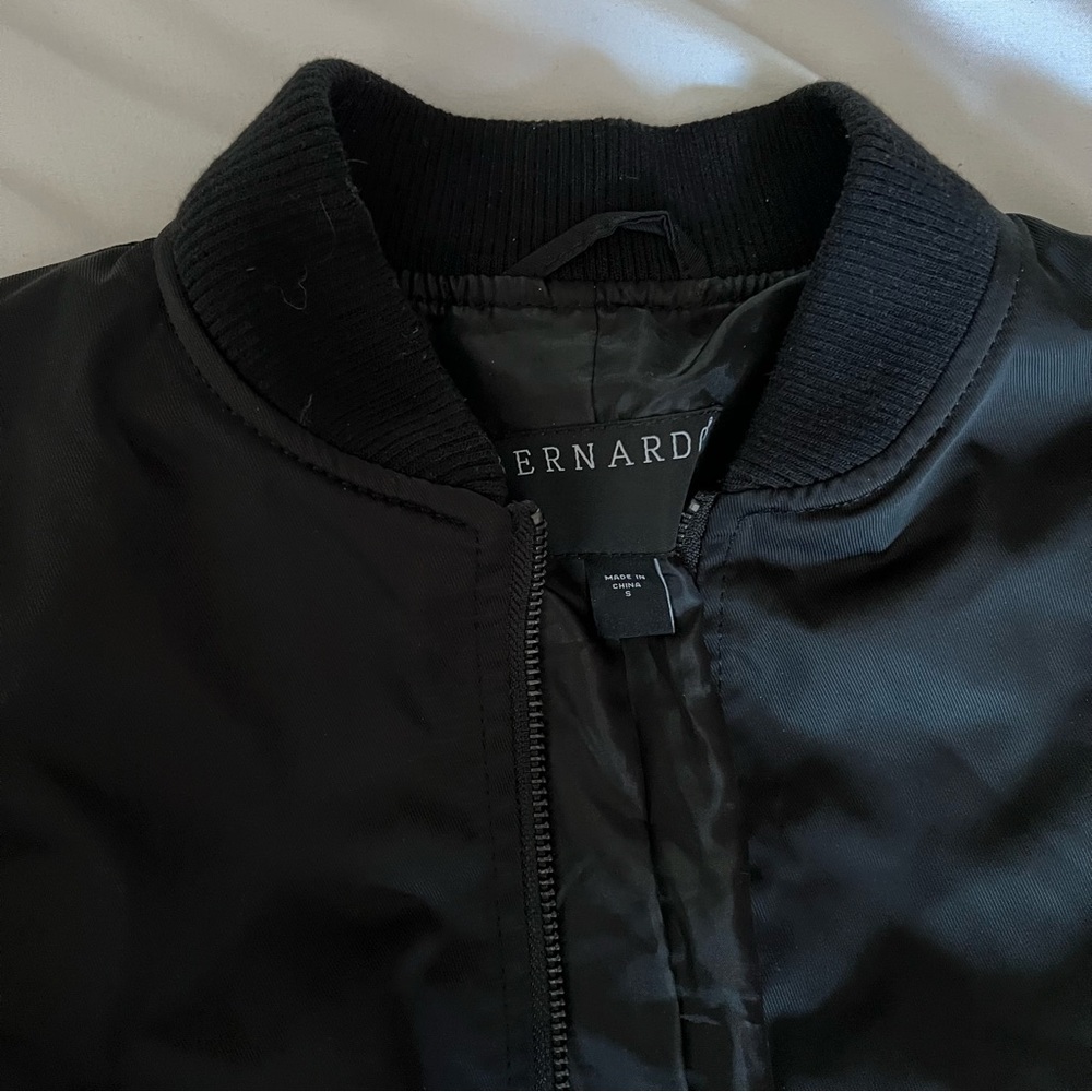 Bernardo bomber jacket size small
